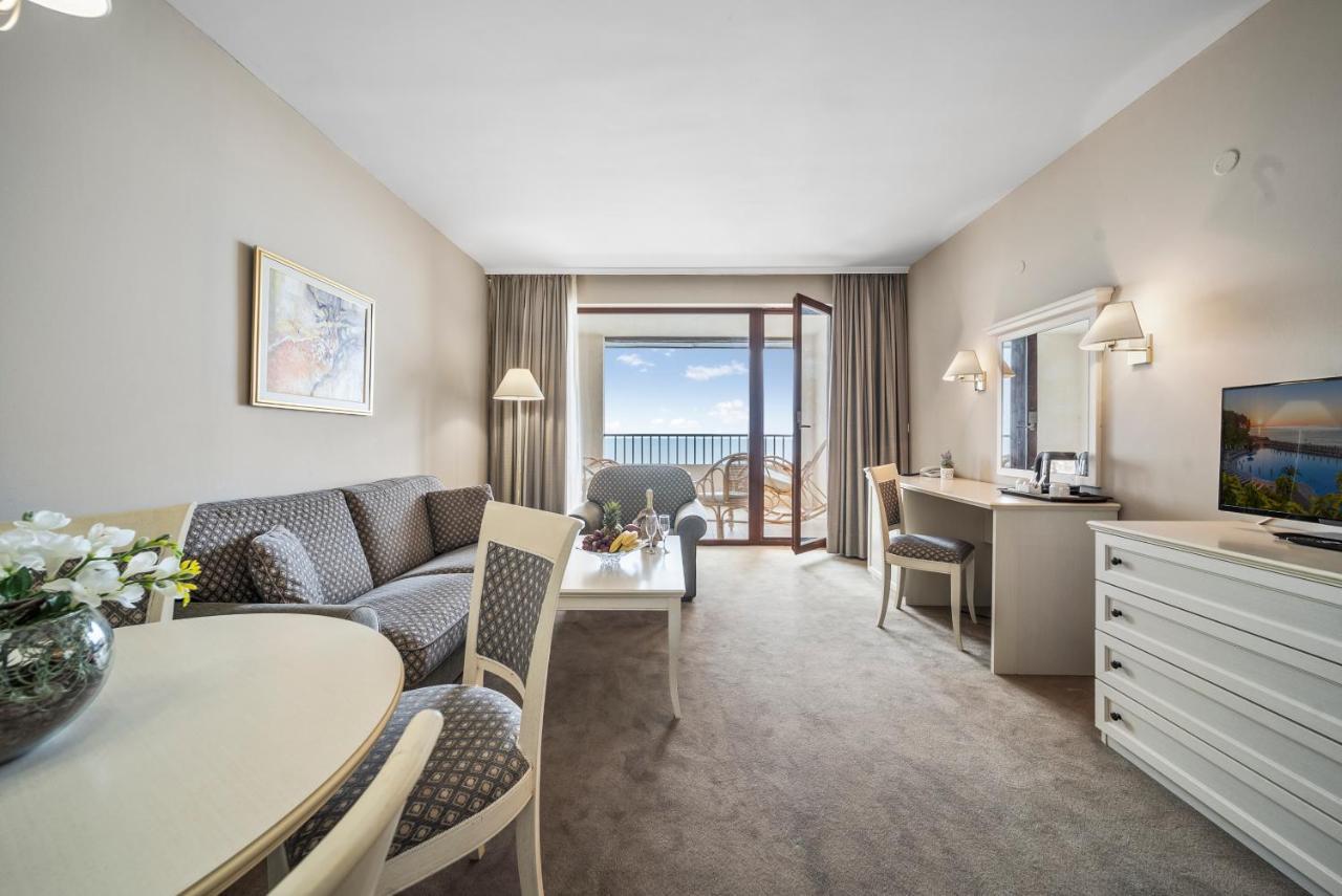 Hvd Riviera Beach Ultra All Inclusive & Mineral Pool - Private Beach & Free Parking Nisipurile de Aur Exterior foto